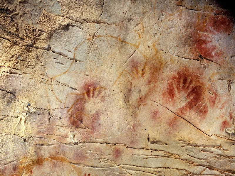 Illustration for article titled Dramatic Cave Art Confirms that Neanderthals Were Basically Humans